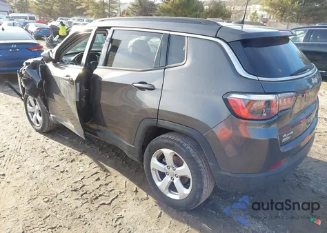 2018 Jeep Compass Latitude 4X4 z USA, uszkodzony, nr VIN 3C4NJDBB0JT316396